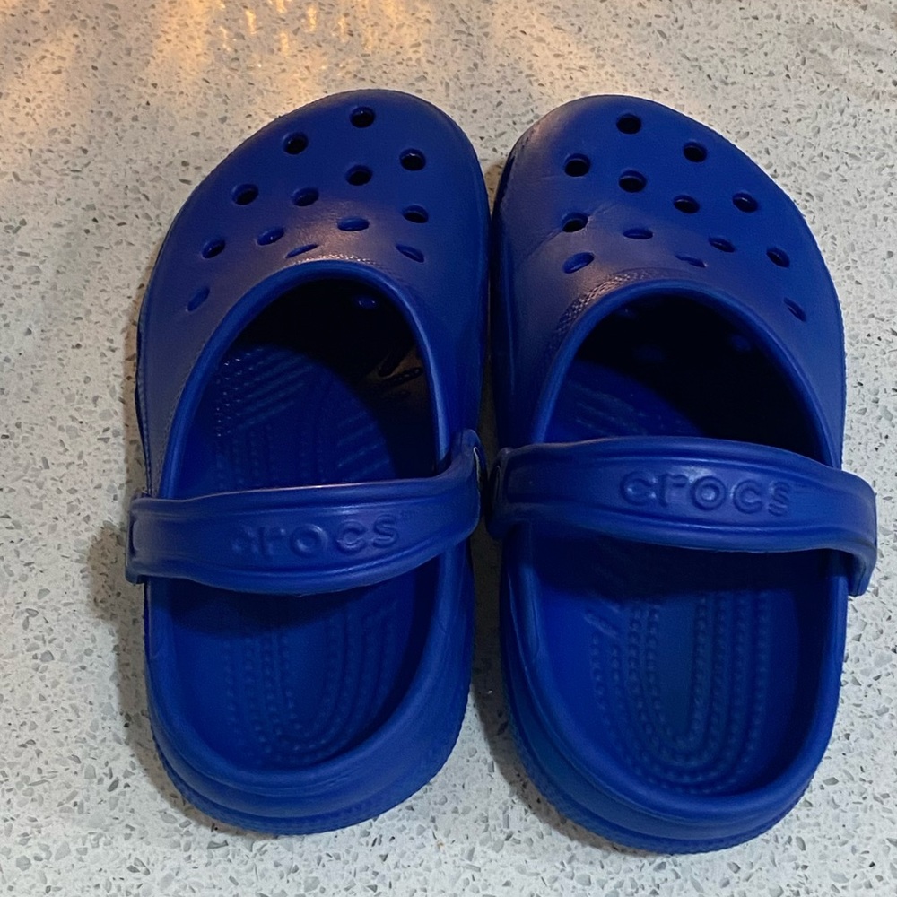 Blue Crocs size 4M, 6W